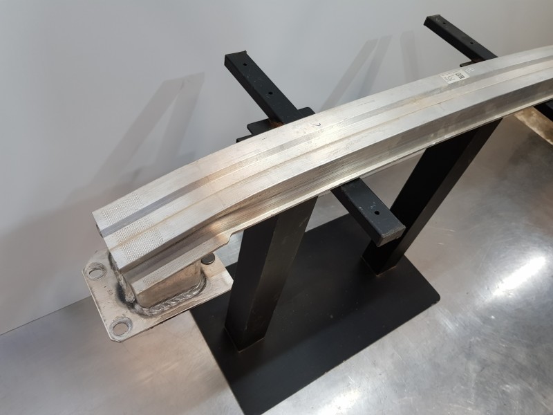 Recambio de refuerzo paragolpes trasero para mercedes clase c (w206) 220 d referencia OEM IAM A2366100000  