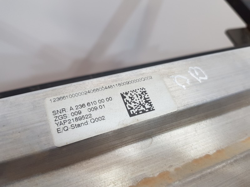 Recambio de refuerzo paragolpes trasero para mercedes clase c (w206) 220 d referencia OEM IAM A2366100000  