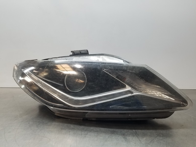 Recambio de faro derecho para seat exeo berlina (3r2) reference referencia OEM IAM 3R1941754C 3R1941008F 4L0907391 Recambio de faro derecho para seat exeo berlina (3r2) reference referencia OEM IAM 3R1941754C 3R1941008F 4L0907391