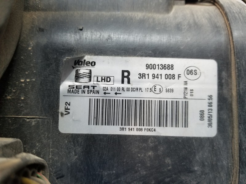 Recambio de faro derecho para seat exeo berlina (3r2) reference referencia OEM IAM 3R1941754C 3R1941008F 4L0907391 Recambio de faro derecho para seat exeo berlina (3r2) reference referencia OEM IAM 3R1941754C 3R1941008F 4L0907391