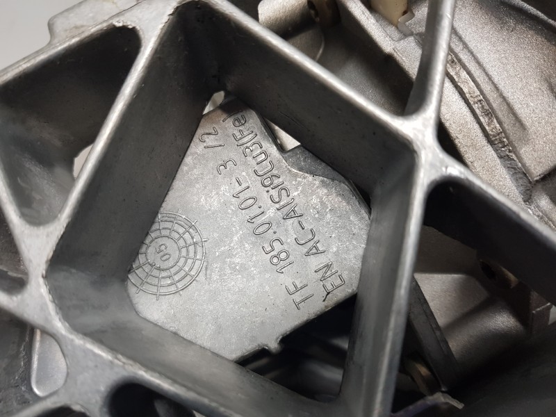 Recambio de columna direccion para renault megane ii berlina 3p emotion referencia OEM IAM 8200246631  