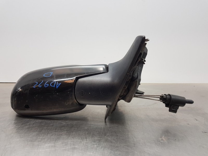 Recambio de retrovisor derecho para renault megane ii berlina 3p emotion referencia OEM IAM 7701054686  