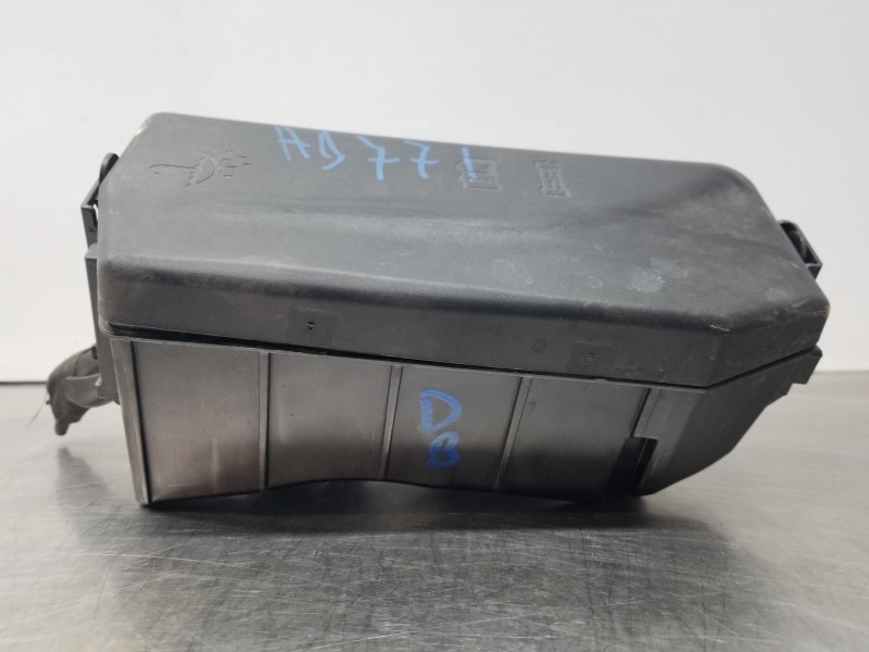 Recambio de caja reles / fusibles para audi a1 sportback (gba) ego referencia OEM IAM 2Q0941828E  