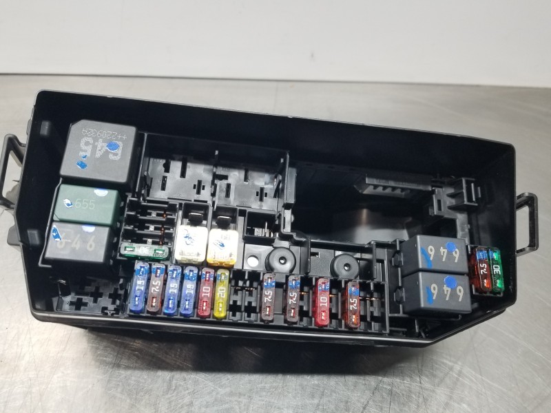 Recambio de caja reles / fusibles para audi a1 sportback (gba) ego referencia OEM IAM 2Q0941828E  