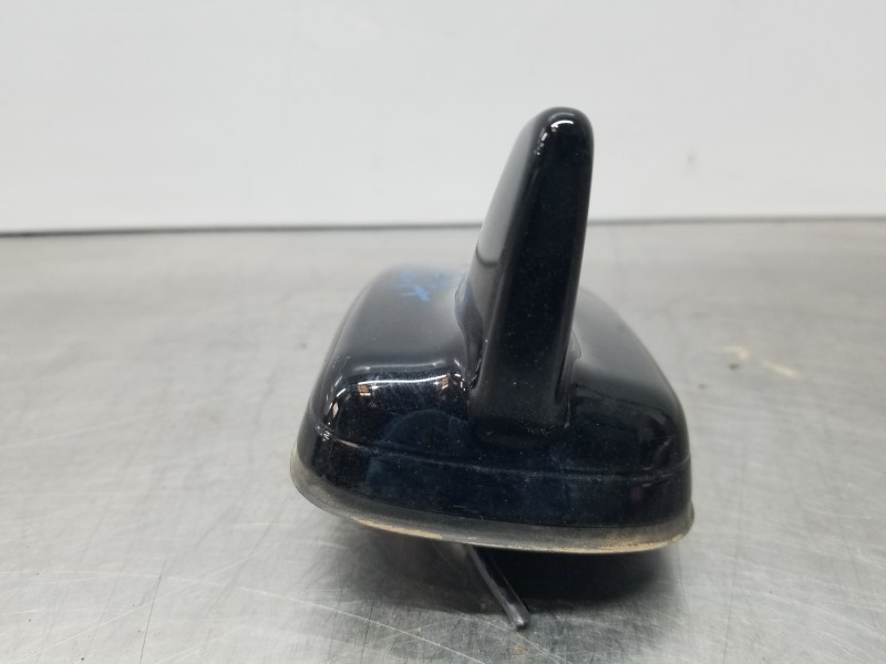 Recambio de antena para audi a1 sportback (gba) ego referencia OEM IAM 4M0035503RGRU 4M0035503R 