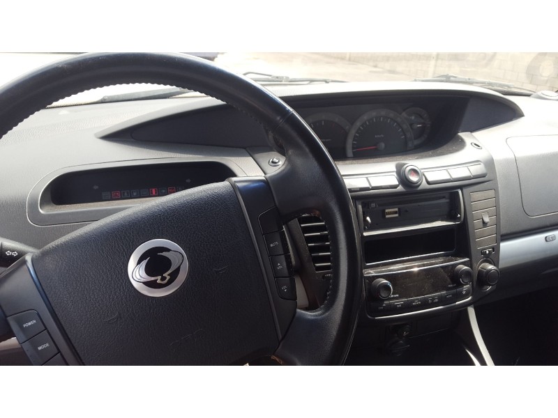 ssangyong rodius del año 2006