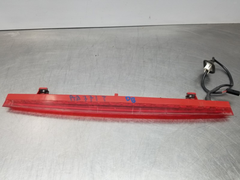 Recambio de luz central de freno para audi a1 sportback (gba) ego referencia OEM IAM 8V0945097B  