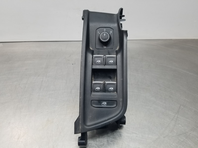 Recambio de mando elevalunas delantero izquierdo para audi a1 sportback (gba) ego referencia OEM IAM 5G0959857GWZU 82B867255 82B