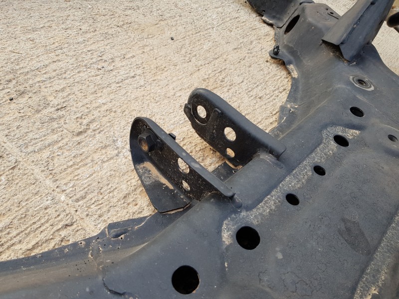 Recambio de puente delantero para mazda cx-5 skyactiv referencia OEM IAM KD353480XE  