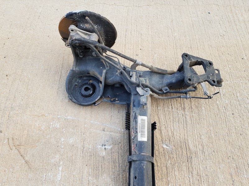 Recambio de puente trasero para citroen berlingo talla m referencia OEM IAM 9822649880  