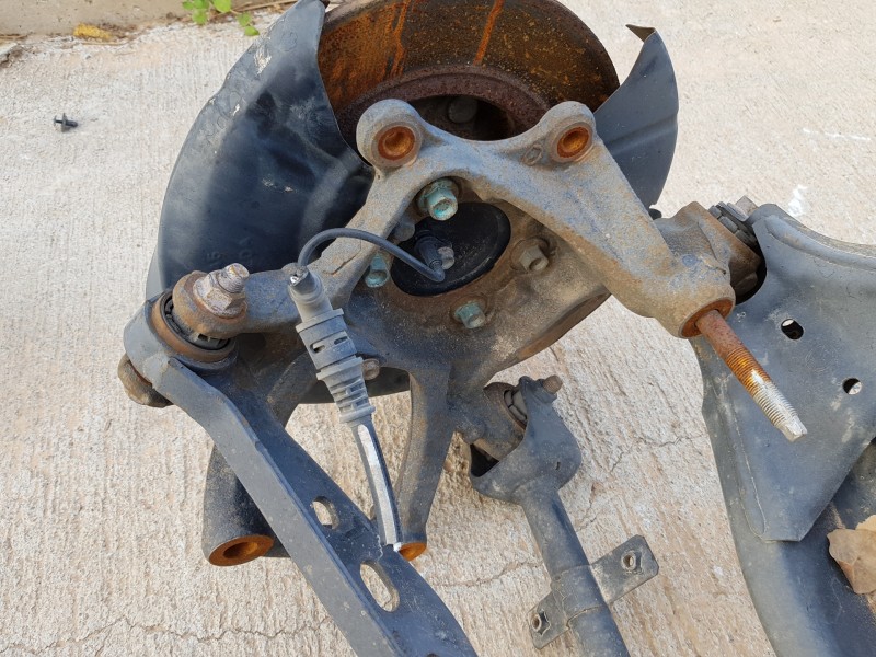 Recambio de puente trasero para mazda 3 lim. () style referencia OEM IAM B63B2880X  