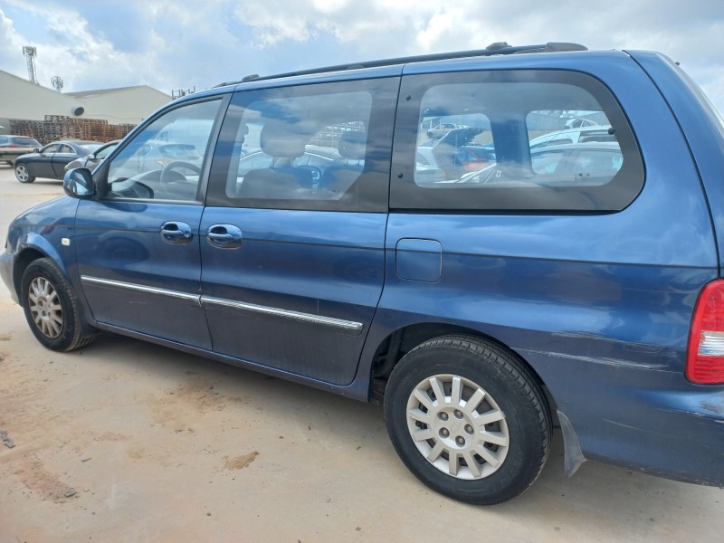 kia carnival ii del año 2002
