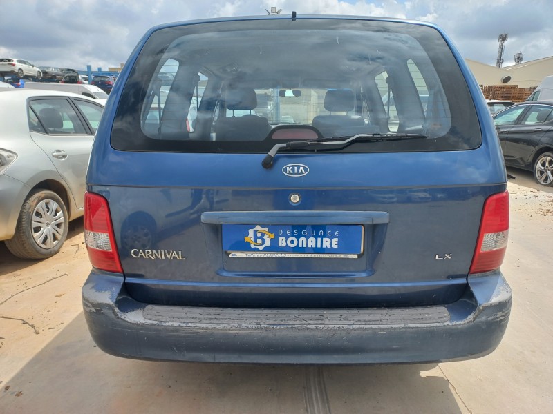 kia carnival ii del año 2002