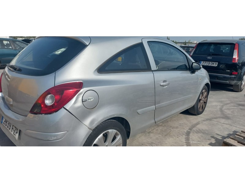 opel corsa d del año 2008