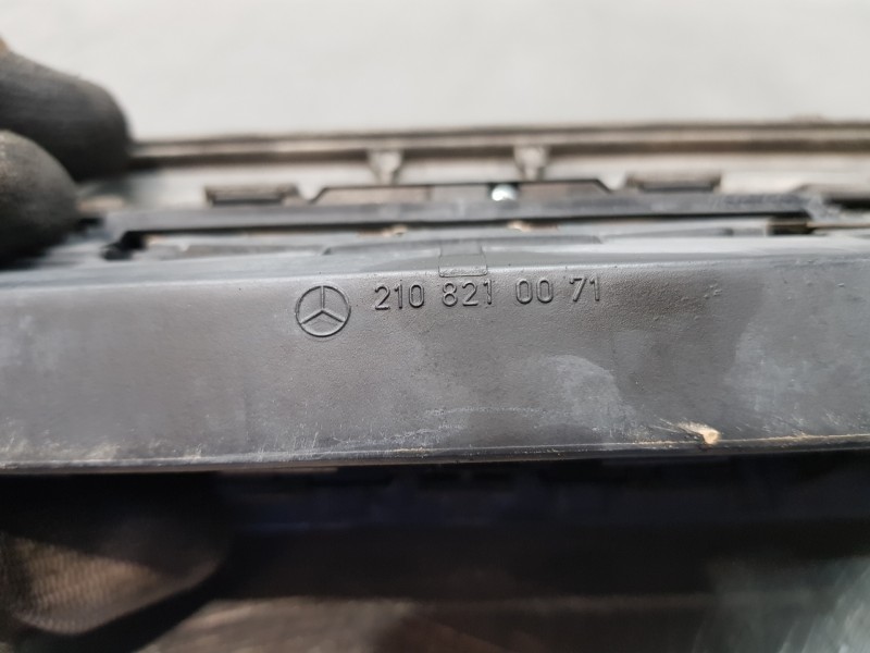 Recambio de warning para mercedes clase e (w210) berlina elegance referencia OEM IAM A2088200410 2108210071  Recambio de warning para mercedes clase e (w210) berlina elegance referencia OEM IAM A2088200410 2108210071