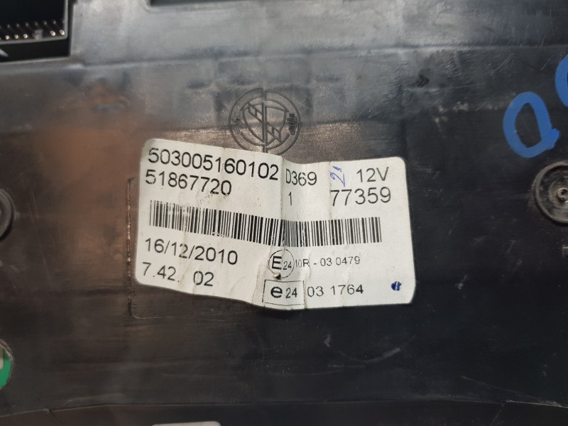 Recambio de cuadro instrumentos para fiat doblo ii cargo (263) furgón basis maxi referencia OEM IAM 51867720  