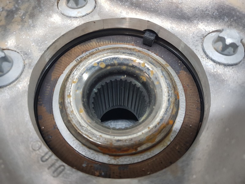 Recambio de mangueta trasera derecha para mercedes clase c (w206) 220 d referencia OEM IAM A2363509800 A2233560100 