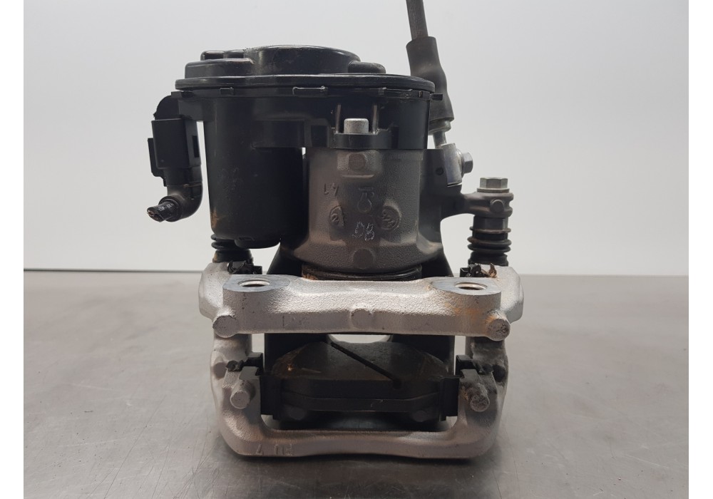 Recambio de pinza freno trasera izquierda para mercedes clase c (w206) 220 d referencia OEM IAM A2064233100 A0009063210 