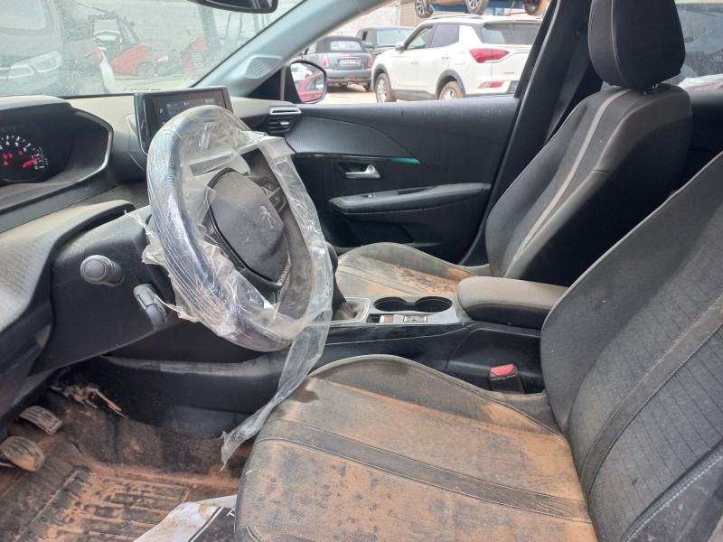 peugeot 208 (p2) del año 2022