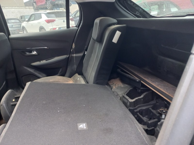 peugeot 208 (p2) del año 2022