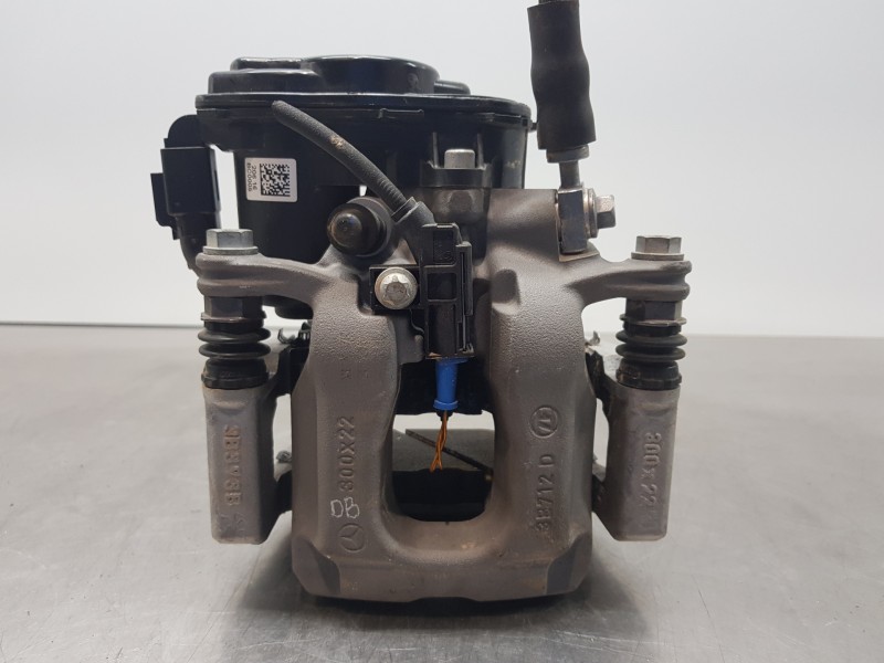 Recambio de pinza freno trasera derecha para mercedes clase c (w206) 220 d referencia OEM IAM A2064233200 A0009063210 