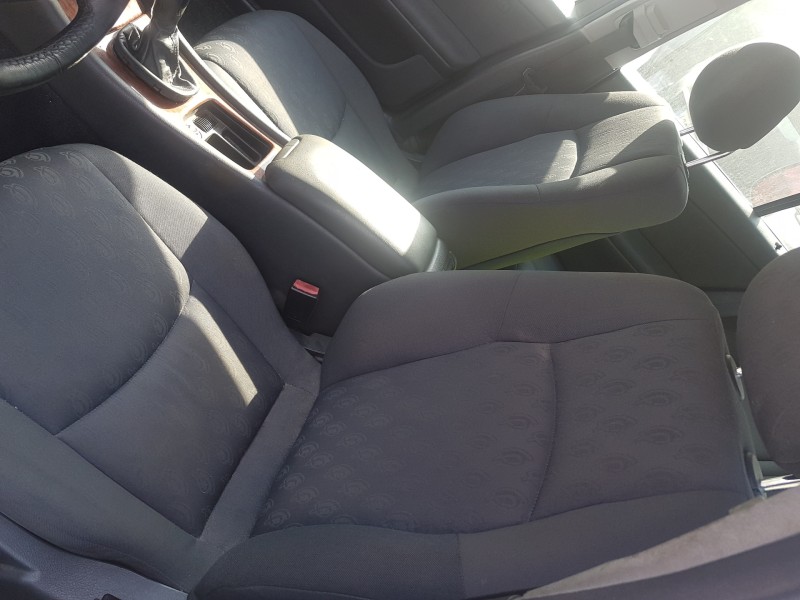 mercedes clase c (w203) berlina del año 2003