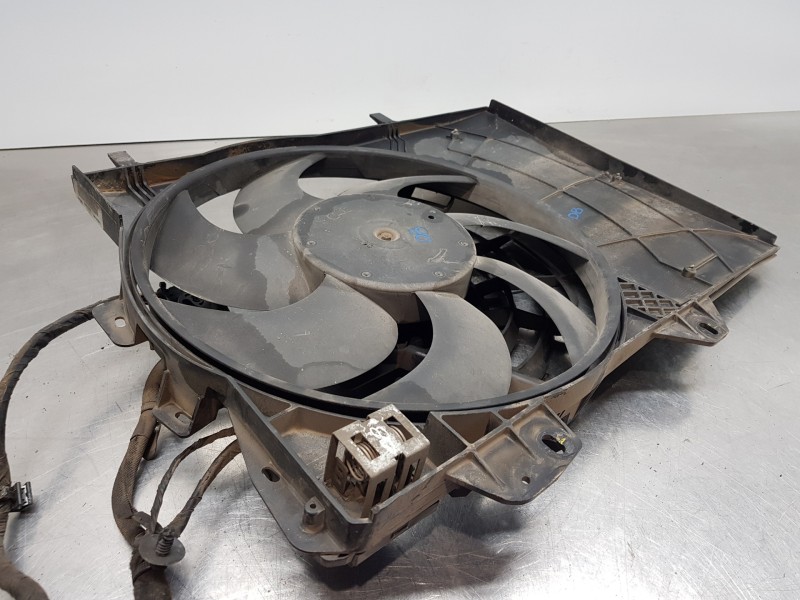 Recambio de electroventilador para peugeot 207 premium referencia OEM IAM 9801666680 9680102880 