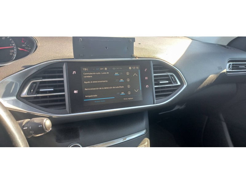 peugeot 308 sw del año 2017