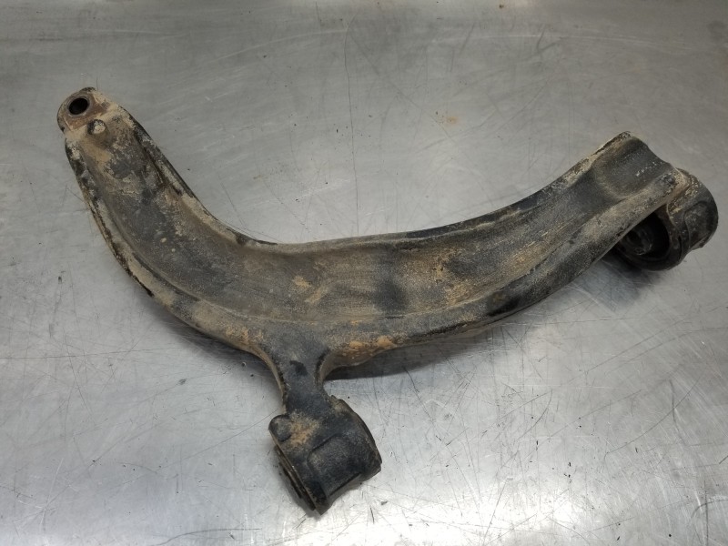 Recambio de brazo suspension inferior delantero izquierdo para volkswagen t5 transporter/furgoneta kombi referencia OEM IAM 7H04