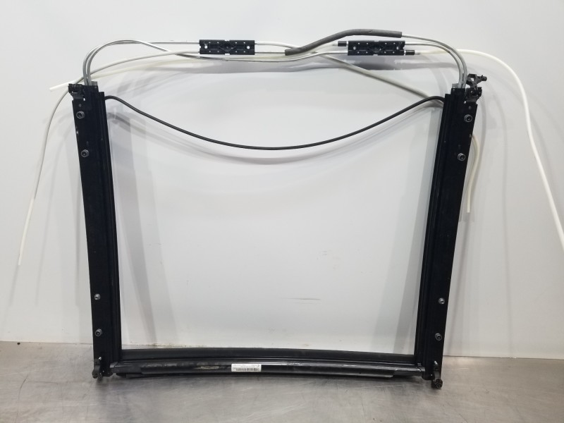 Recambio de techo electrico para mercedes clase c (w206) 220 d referencia OEM IAM A2057803100 A2057808100 