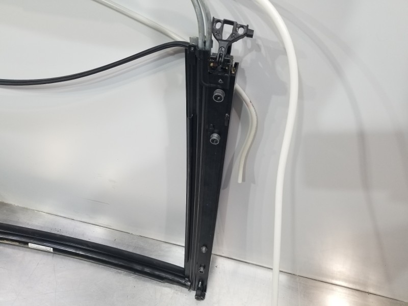 Recambio de techo electrico para mercedes clase c (w206) 220 d referencia OEM IAM A2057803100 A2057808100 