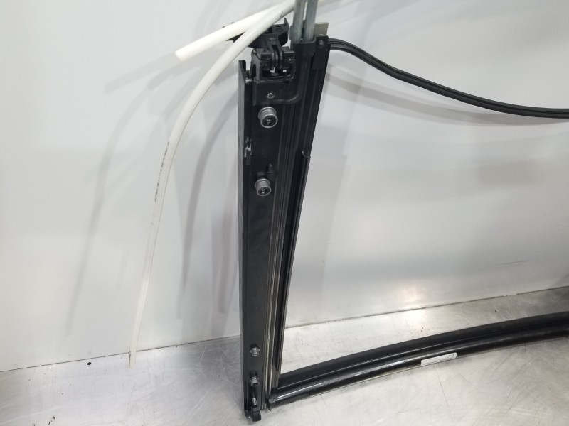 Recambio de techo electrico para mercedes clase c (w206) 220 d referencia OEM IAM A2057803100 A2057808100 