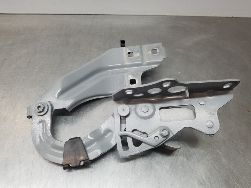 Recambio de bisagra capot para mercedes clase c (w206) 220 d referencia OEM IAM A2068803801  