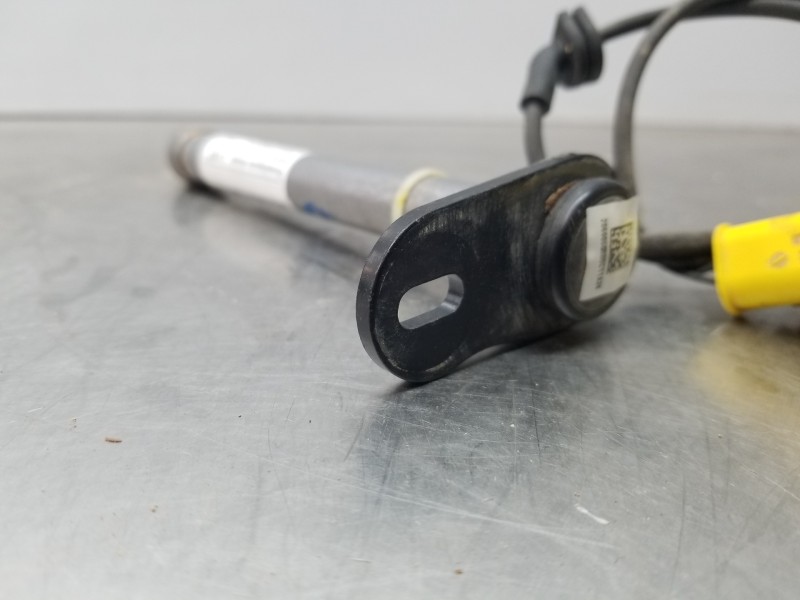 Recambio de bisagra capot para mercedes clase c (w206) 220 d referencia OEM IAM A2069066800  