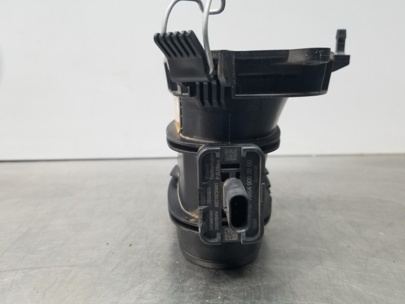 Recambio de caudalimetro para mercedes clase c (w206) 220 d referencia OEM IAM A6549053200  