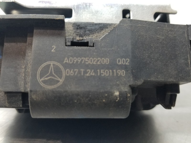 Recambio de cerradura maletero / porton para mercedes clase c (w206) 220 d referencia OEM IAM A0997502200  