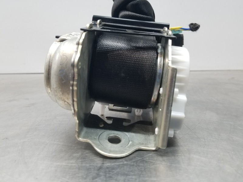 Recambio de cinturon seguridad trasero derecho para mercedes clase c (w206) 220 d referencia OEM IAM A20686016019C94 A2068601601