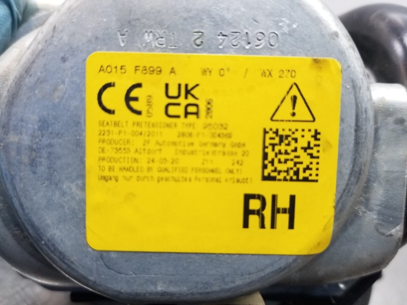 Recambio de cinturon seguridad trasero derecho para mercedes clase c (w206) 220 d referencia OEM IAM A20686016019C94 A2068601601