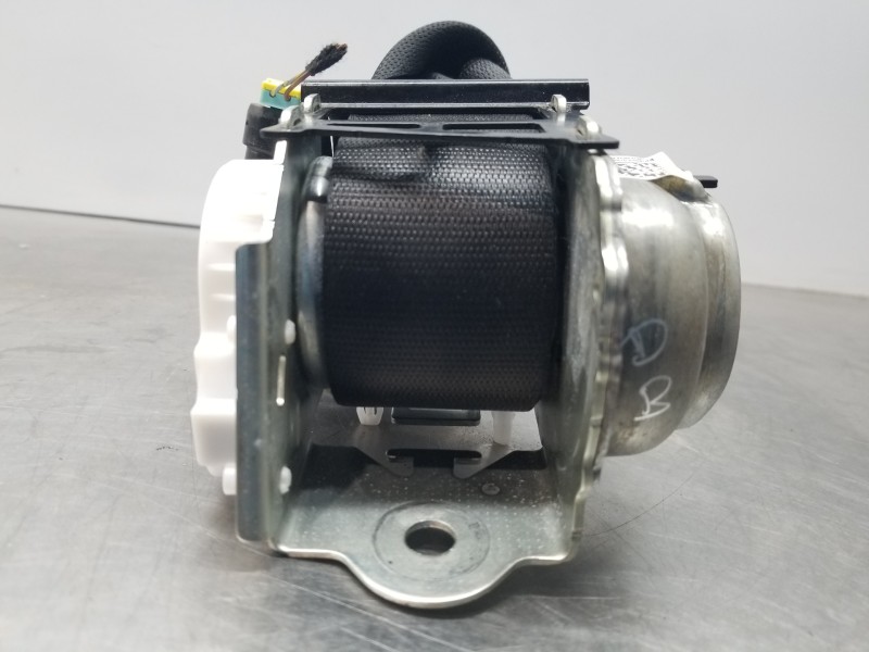 Recambio de cinturon seguridad trasero izquierdo para mercedes clase c (w206) 220 d referencia OEM IAM A20686015019C94 A20686015