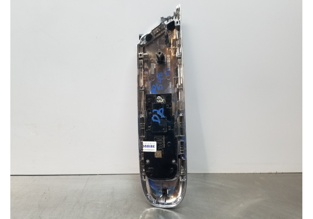 Recambio de mando elevalunas delantero izquierdo para mercedes clase c (w206) 220 d referencia OEM IAM A2369007203 A2369013703 
