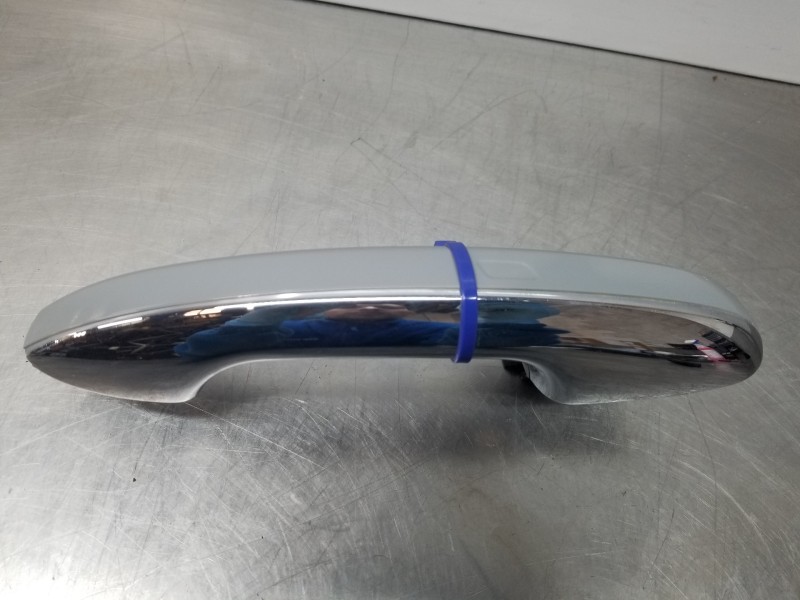 Recambio de maneta exterior delantera derecha para mercedes clase c (w206) 220 d referencia OEM IAM A0997606102  