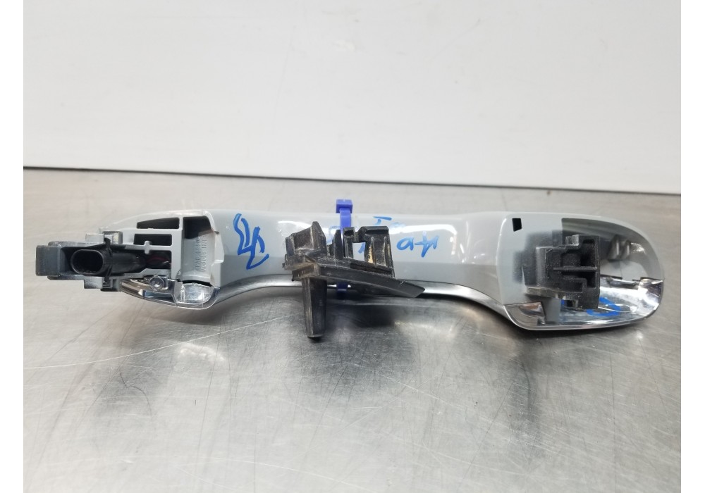 Recambio de maneta exterior delantera izquierda para mercedes clase c (w206) 220 d referencia OEM IAM A0997606002  