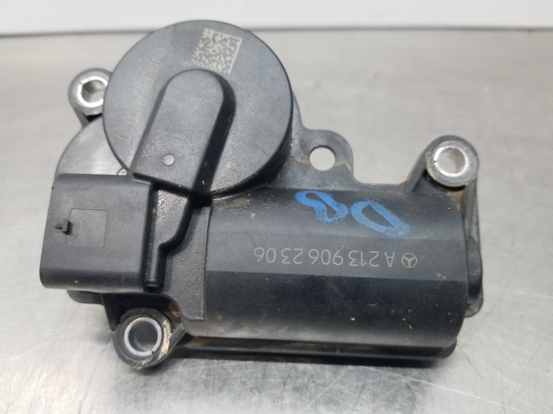 Recambio de modulo electronico para mercedes clase c (w206) 220 d referencia OEM IAM A2139062306  