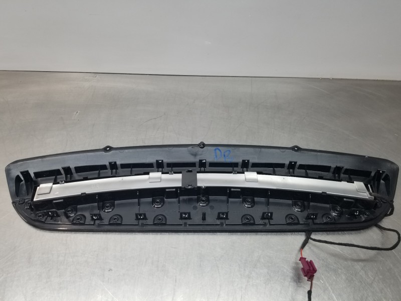 Recambio de luz central de freno para mercedes clase c (w206) 220 d referencia OEM IAM A0999066504 A2366940000 