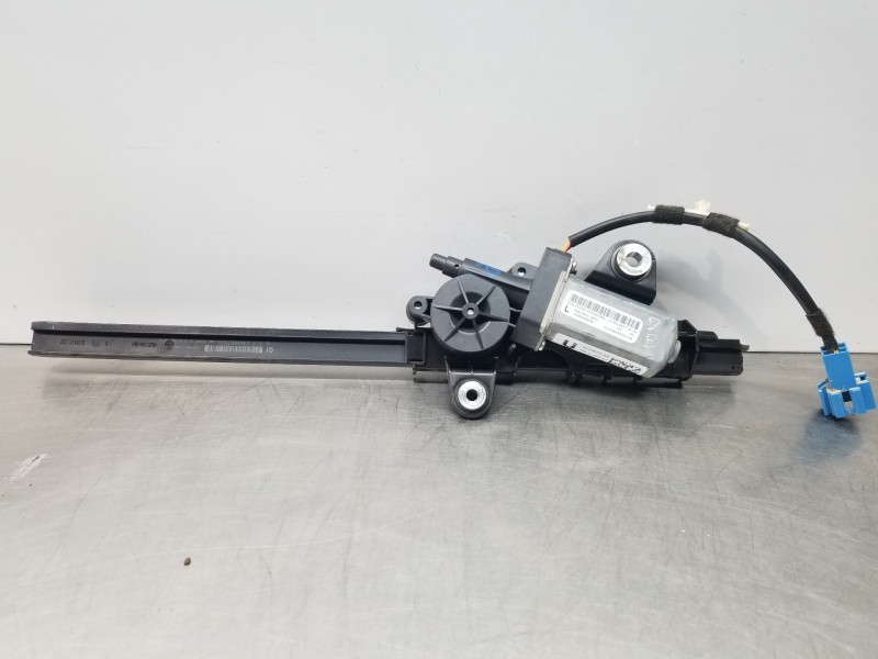 Recambio de cinturon seguridad delantero izquierdo para mercedes clase c (w206) 220 d referencia OEM IAM A2068602301  