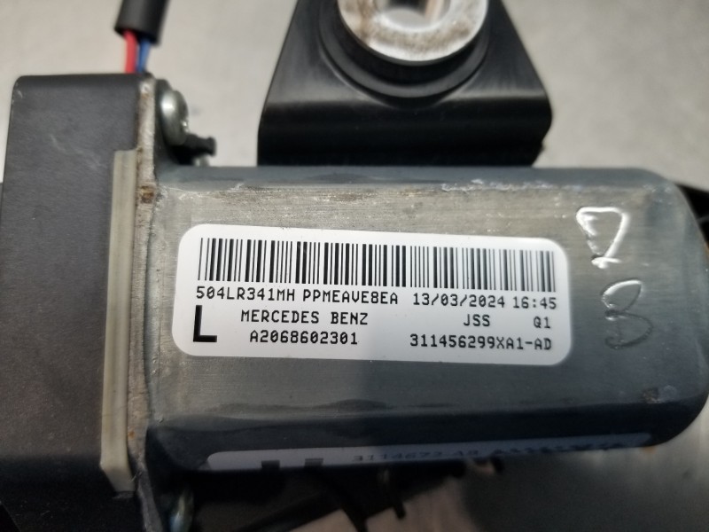 Recambio de cinturon seguridad delantero izquierdo para mercedes clase c (w206) 220 d referencia OEM IAM A2068602301  