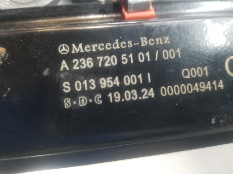 Recambio de elevalunas delantero izquierdo para mercedes clase c (w206) 220 d referencia OEM IAM A2367204901 A2367205101 A000906