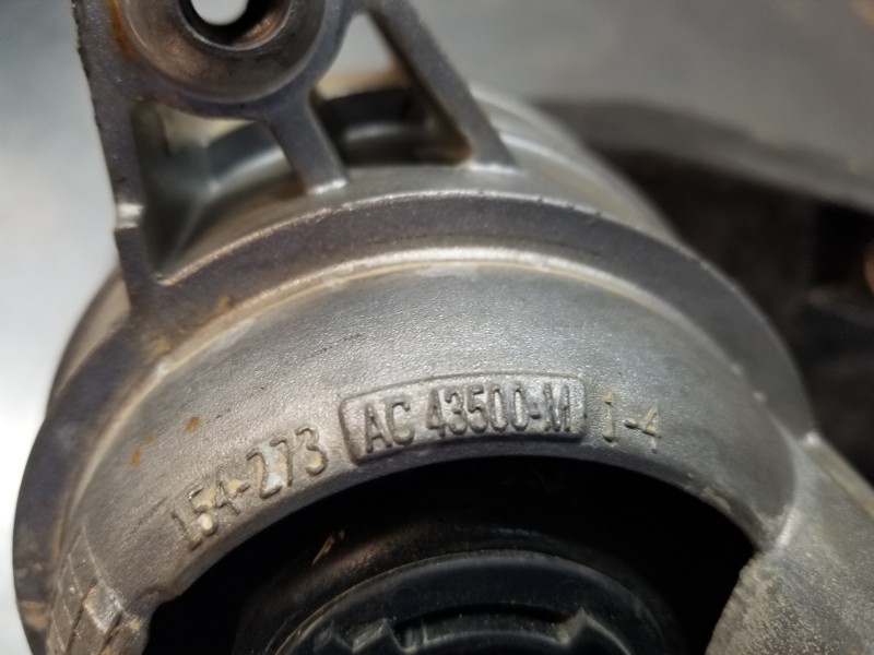 Recambio de soporte motor izquierdo para mercedes clase c (w206) 220 d referencia OEM IAM A2362401700 A236240170028 