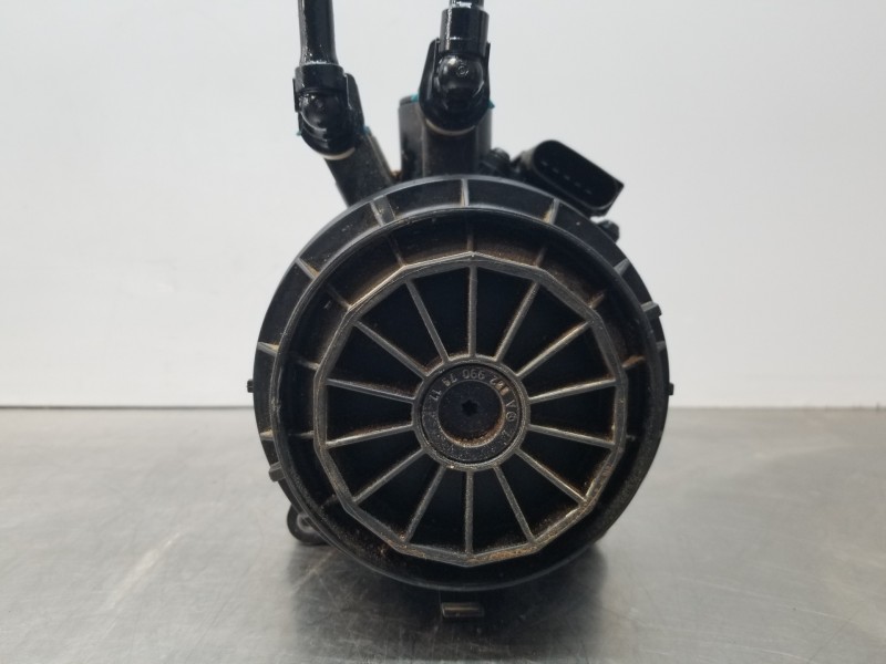 Recambio de soporte filtro gasoil para mercedes clase c (w206) 220 d referencia OEM IAM A6540900252 A6540900252 