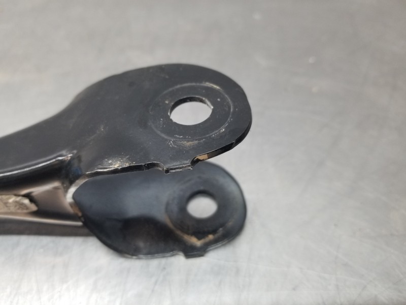 Recambio de tirante trasero izquierdo para mercedes clase c (w206) 220 d referencia OEM IAM A2063501600  